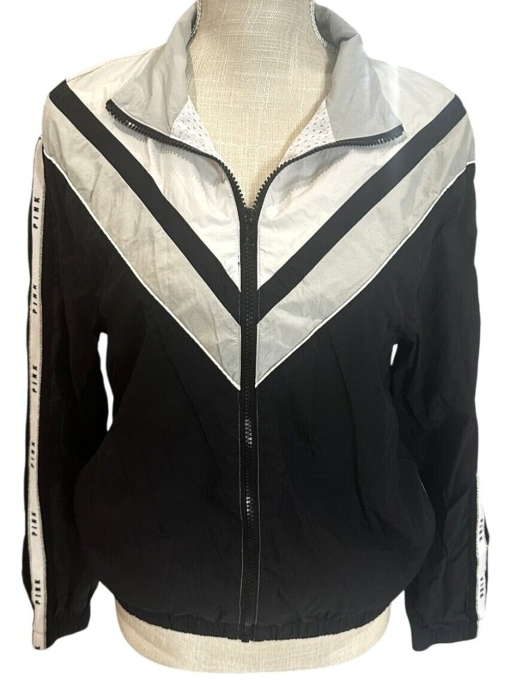 Victorias Secret Pink Windbreaker Jacket Black Gray Chevron Zip-Up XS/S